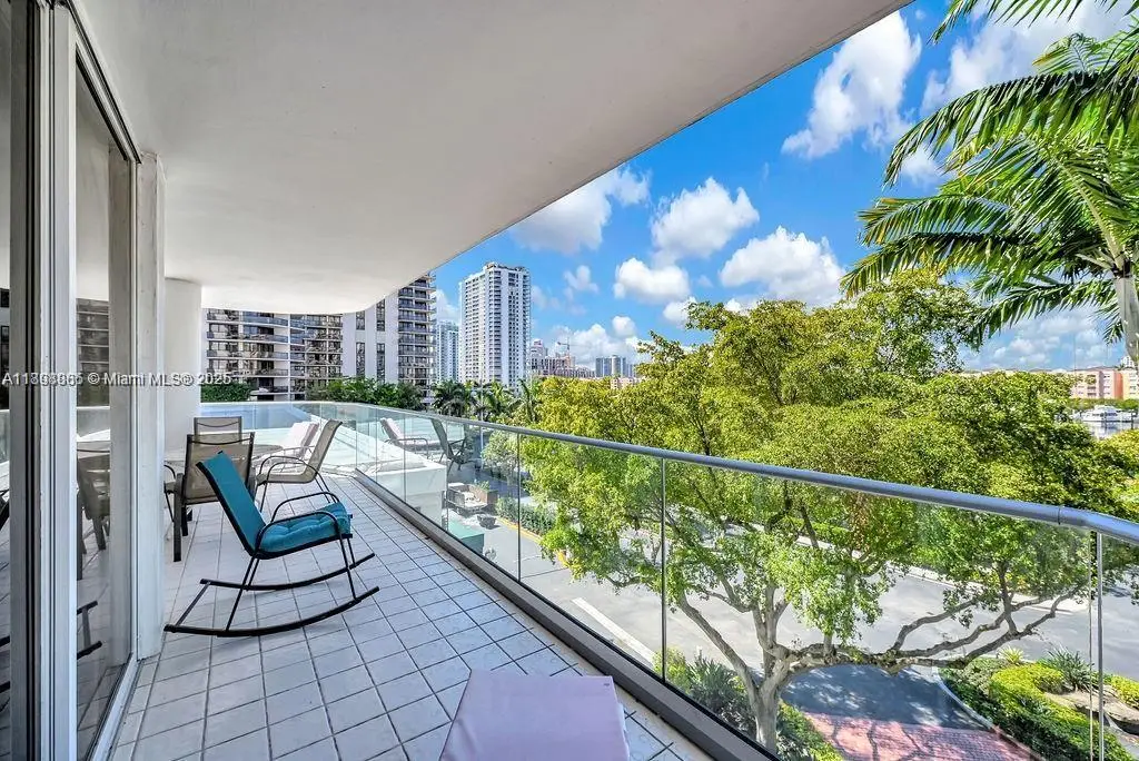 19707 Turnberry Way #5D, Aventura, FL 33180 - Image #1