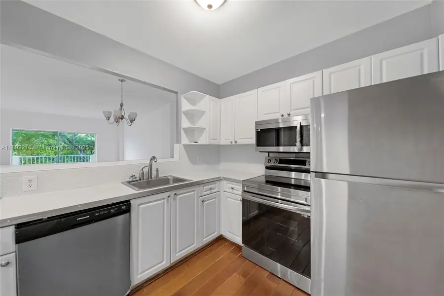 1455 N Treasure Dr #3K, North Bay Village, FL 33141 - Image #3