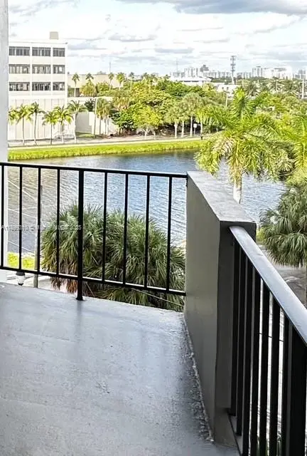 Address Withheld By Seller, North Miami Beach, FL 33162 - Image #1