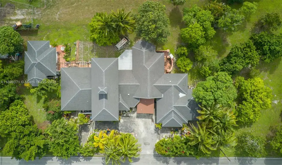 5400 Palm Tree Rd, Plantation, FL 33317 - Image #2