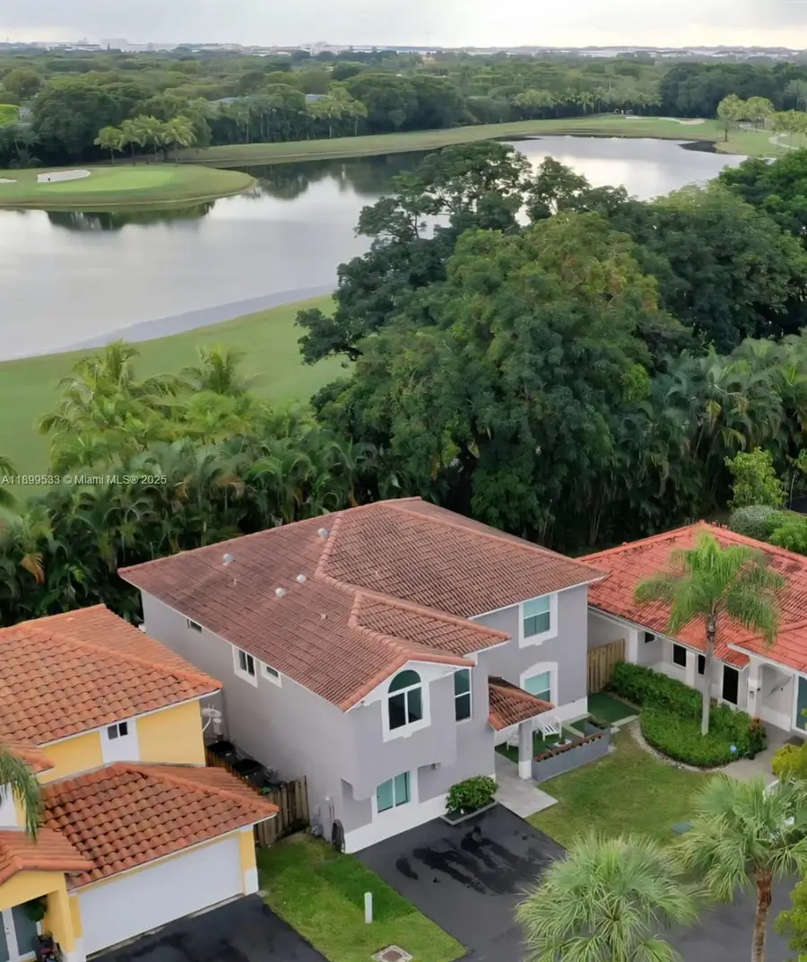 5754 NW 98th Ave, Doral, FL 33178 - Image #2