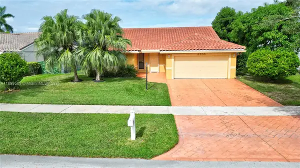 6255 Hawkes Bluff Ave, Davie, FL 33331