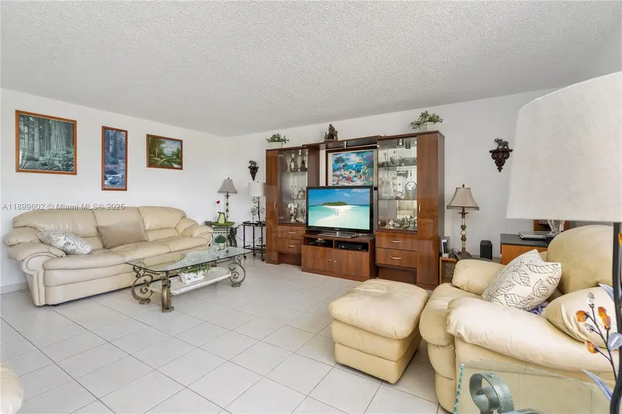 20401 NE 30th Ave #416-8, Aventura, FL 33180 - Image #3