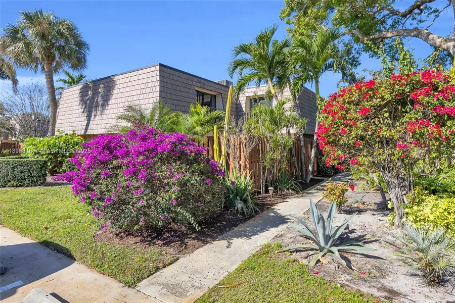 112 Ocean Cove Dr, Jupiter, FL 33477 - Image #2