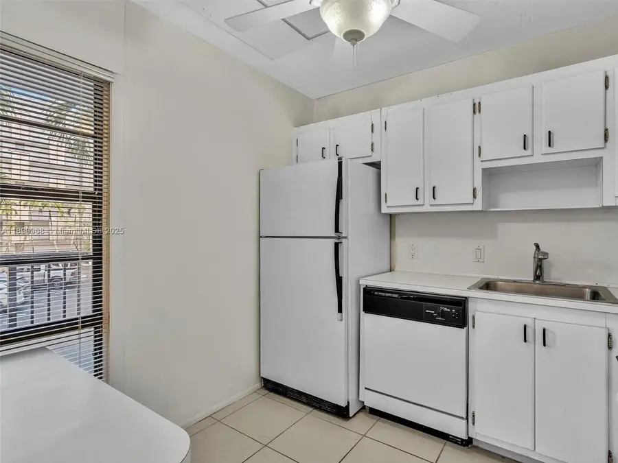 20500 W Country Club Dr #203, Aventura, FL 33180 - Image #3