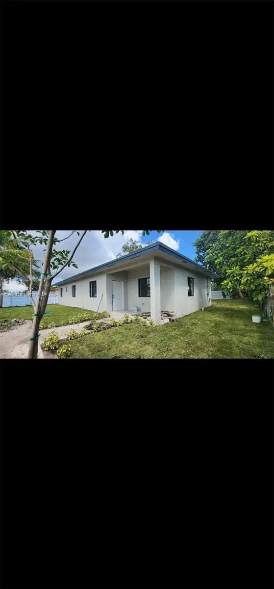 Address Withheld By Seller, Miami, FL 33165 - Image #1