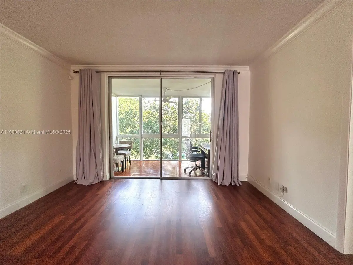 6005 Del Lago Cir #210, Sunrise, FL 33313 - Image #1