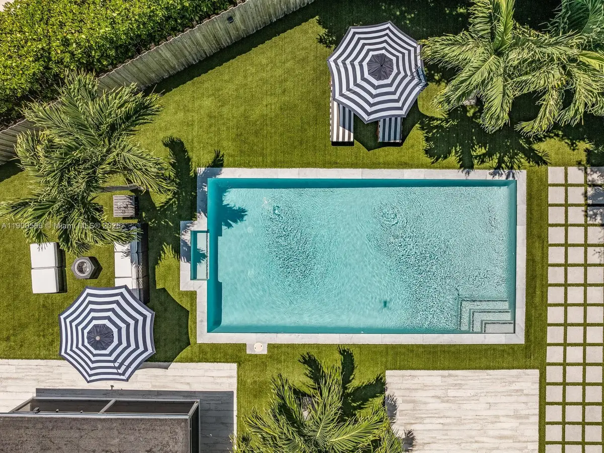 11504 NE 6th Ave, Biscayne Park, FL 33161 - Image #1