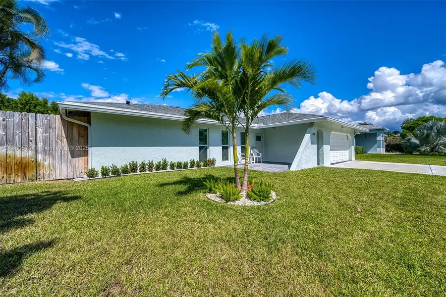 635 NE 15th Pl, Boynton Beach, FL 33435 - Image #2