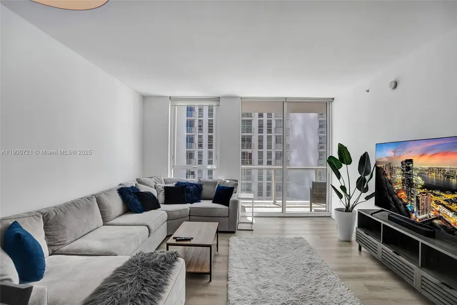 253 NE 2nd St #1706, Miami, FL 33132 - Image #3