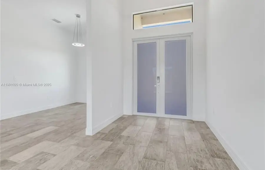 2815 Nancy Dr, Lehigh Acres, FL 33971 - Image #2