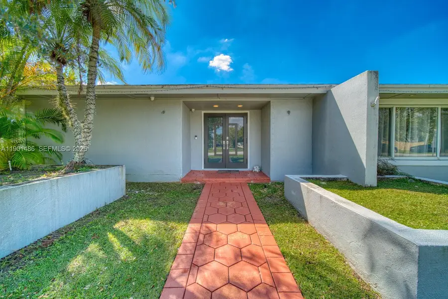 10860 SW 124th Rd, Miami, FL 33176 - Image #3