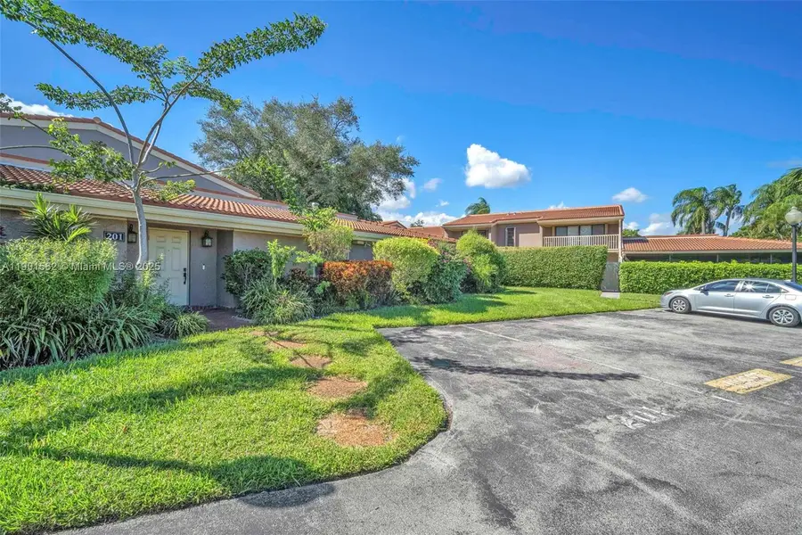 201 Dunwoody Ln #17-87, Hollywood, FL 33021 - Image #3