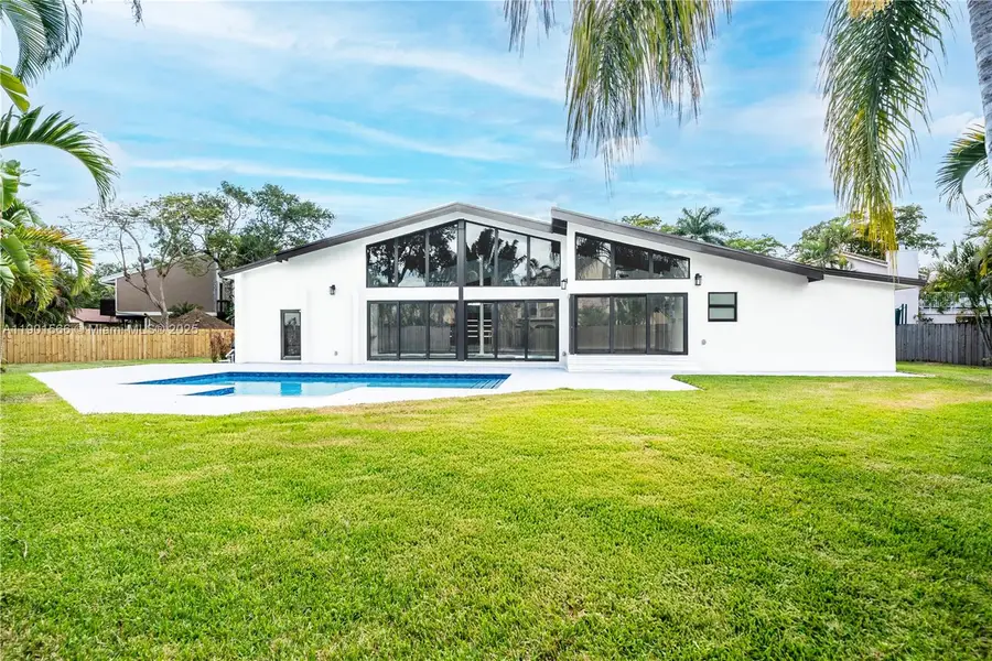 842 W Coco Plum Cir, Plantation, FL 33324 - Image #3