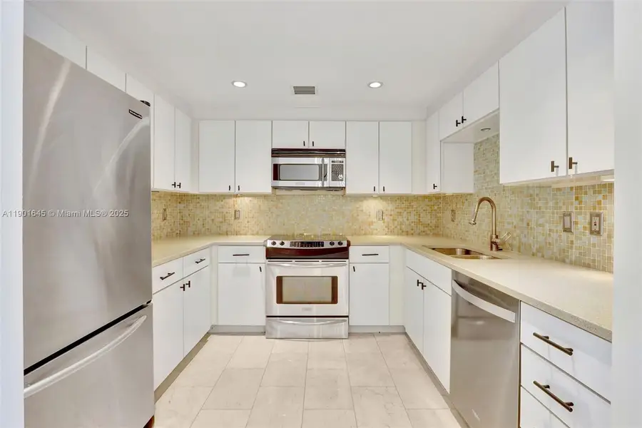 1250 S Miami Ave #2206, Miami, FL 33130 - Image #2