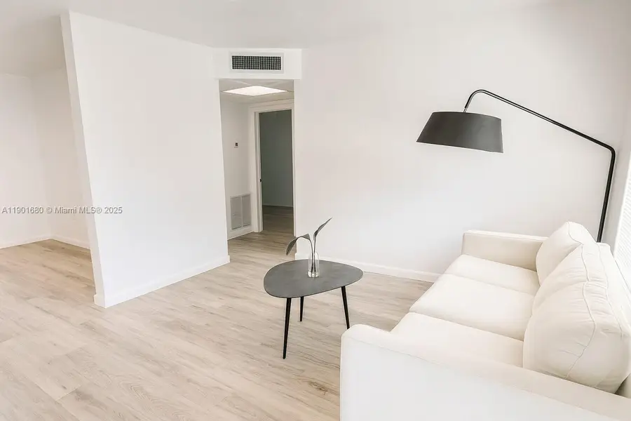 6317 Cleveland St, Hollywood, FL 33024 - Image #3