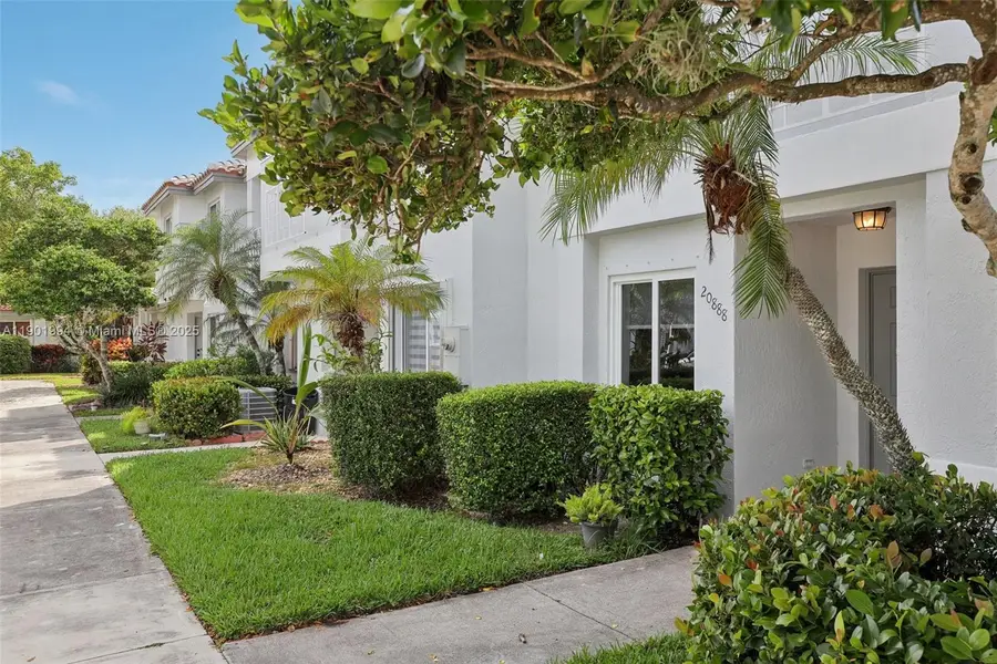 20888 NW 1st St, Pembroke Pines, FL 33029 - Image #2