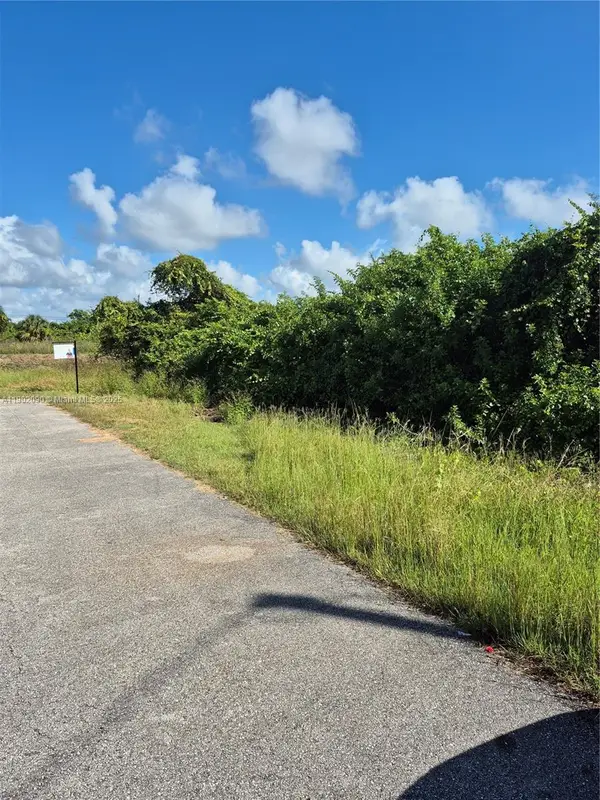 1505 S Sally Ave, Lehigh Acres, FL 33976