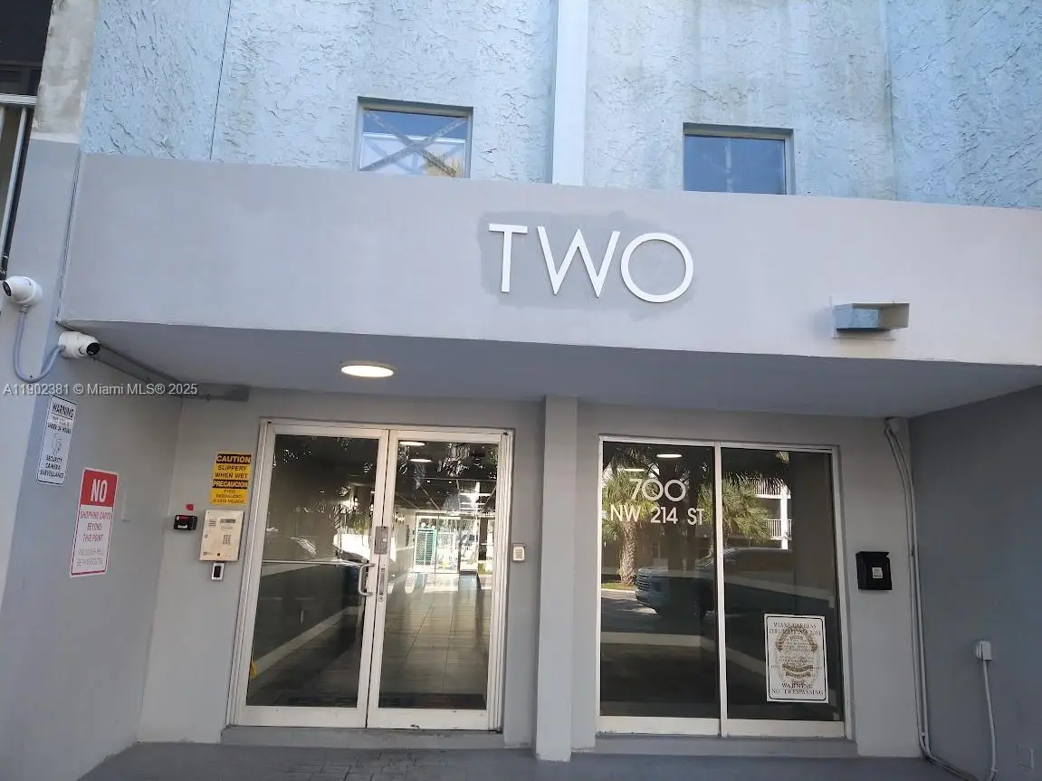 700 NW 214th St #403, Miami Gardens, FL 33169 - Image #1