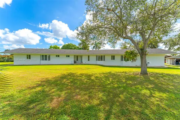 26715 SW 203rd Ave, Homestead, FL 33031