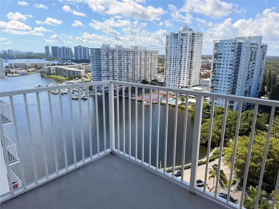 2801 NE 183rd St #1909W, Aventura, FL 33160 - Image #2