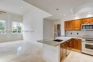 60 Edgewater Dr #LE, Coral Gables, FL 33133 - Image #1