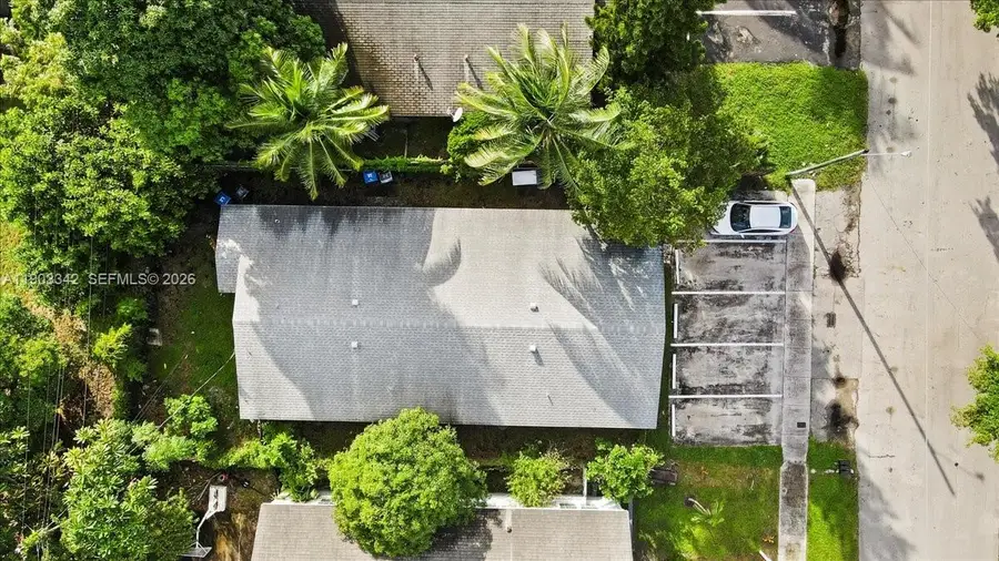 2142 NW 8th St, Fort Lauderdale, FL 33311 - #3