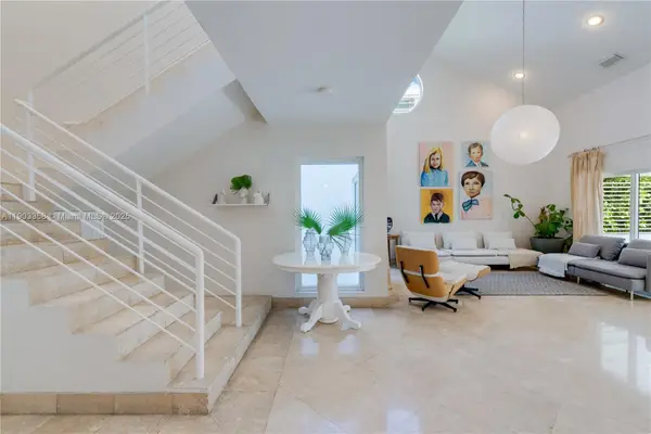 525 Ridgewood Rd, Key Biscayne, FL 33149