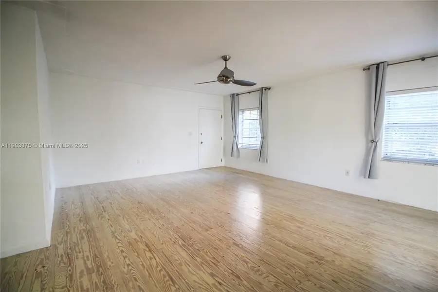 73 Edgewater Dr #3, Coral Gables, FL 33133 - Image #3