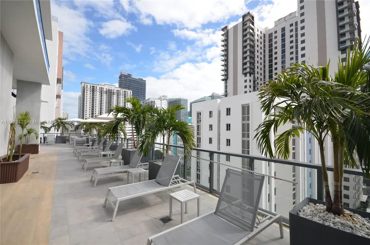 239 SW 9th St #1603, Miami, FL 33130 - Image #1