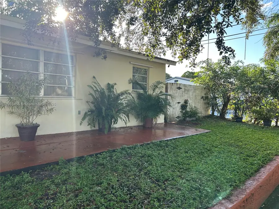 7040 Thomas St, Hollywood, FL 33024 - Image #2