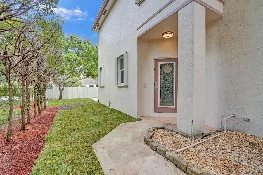 218 NW 75th Ter, Plantation, FL 33317 - Image #3