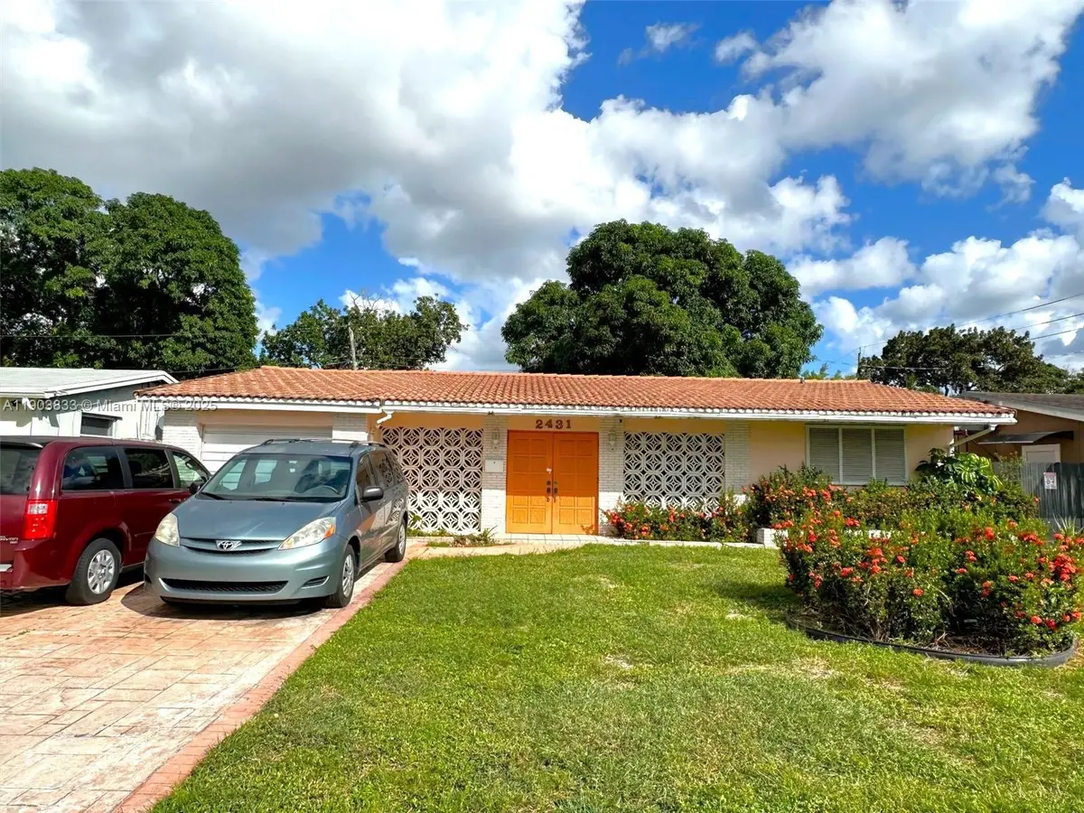 2431 Sabal Palm Dr, Miramar, FL 33023 - Image #1