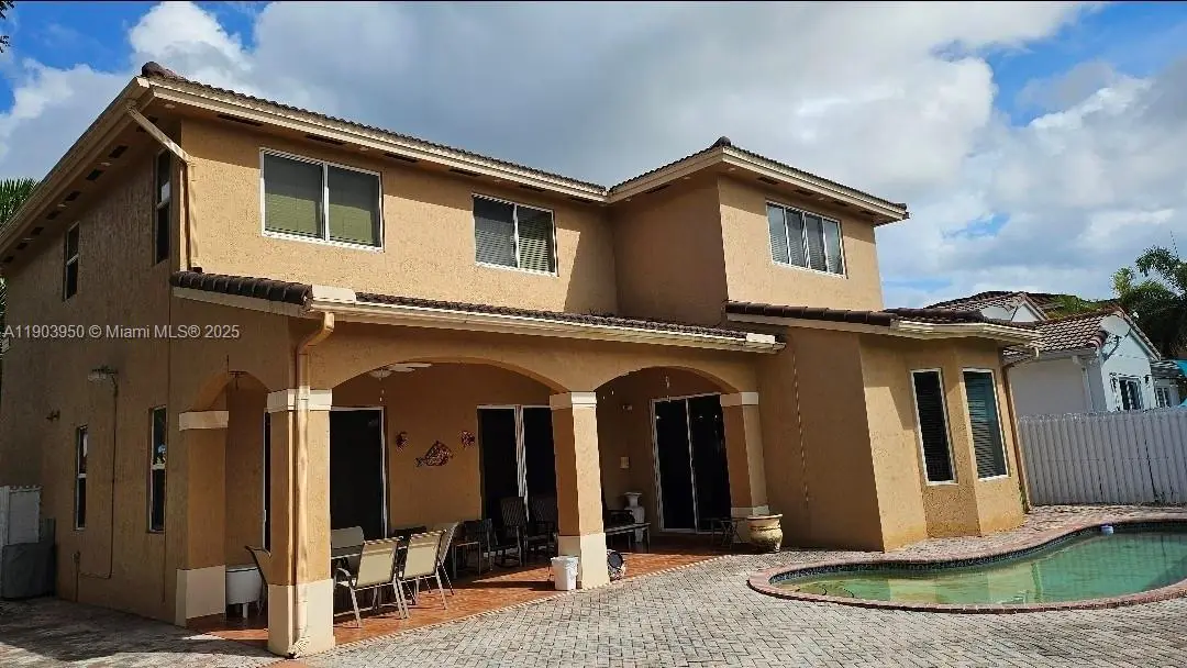 16074 SW 62nd St, Miami, FL 33193 - Image #1