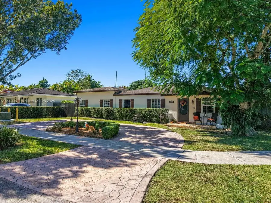 4200 SW 60th Ct, Miami, FL 33155 - Image #3