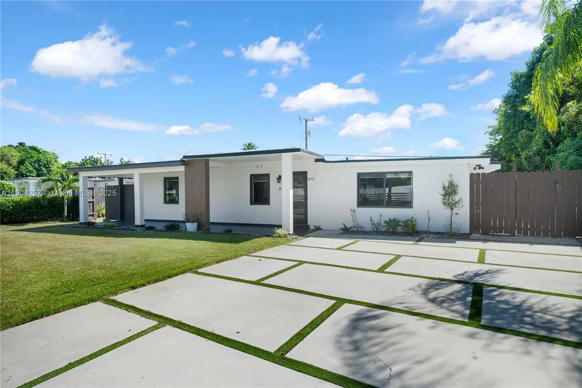 14970 Leisure Dr, Homestead, FL 33033 - Image #1