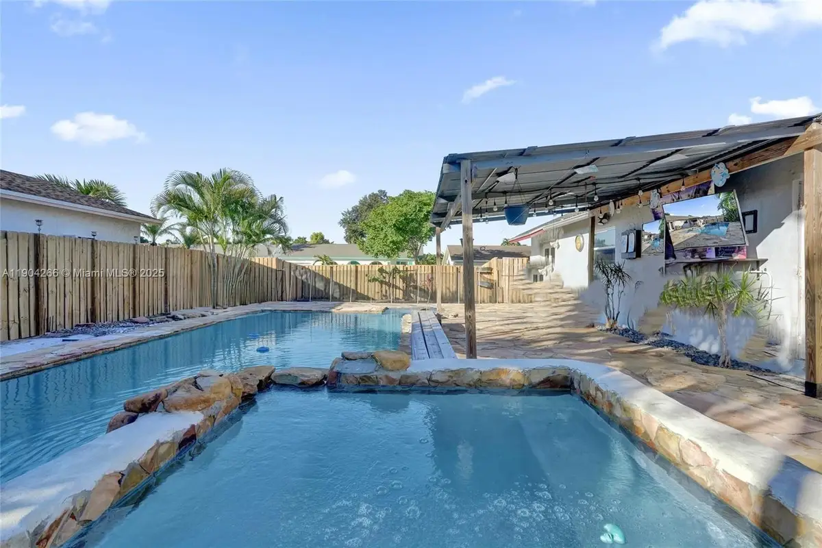 2081 NW 107th Ter, Sunrise, FL 33322 - Image #1