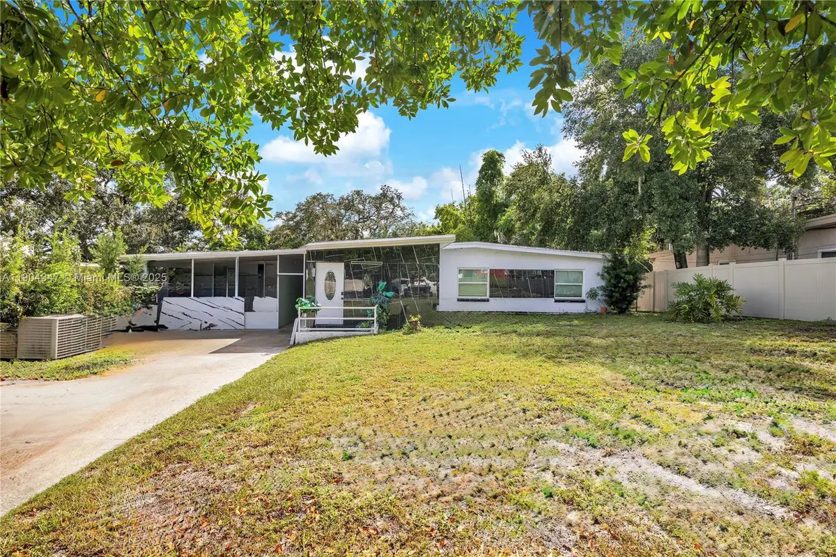 6712 Nina Rosa Dr, Orlando, FL 32819 - #1