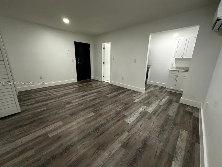 Address Withheld By Seller, Miami, FL 33135 - Image #3