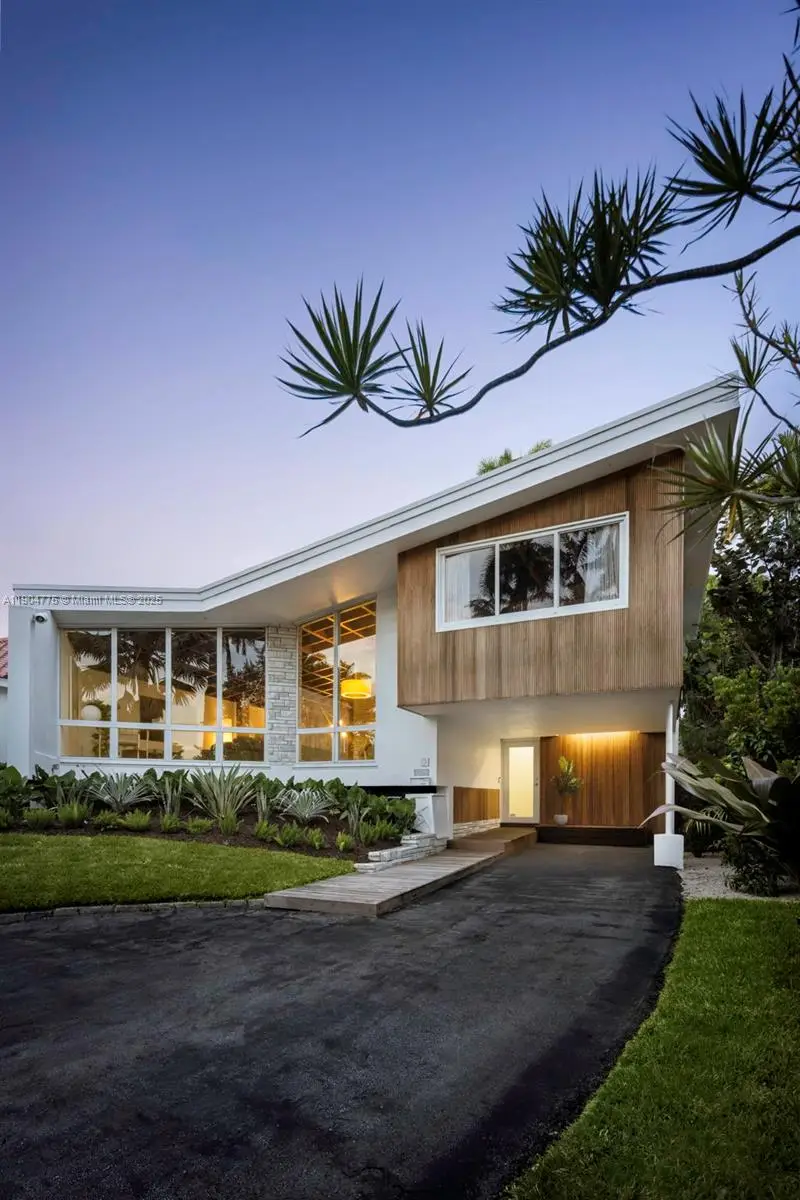 1071 NE 85th St, Miami, FL 33138 - Image #2