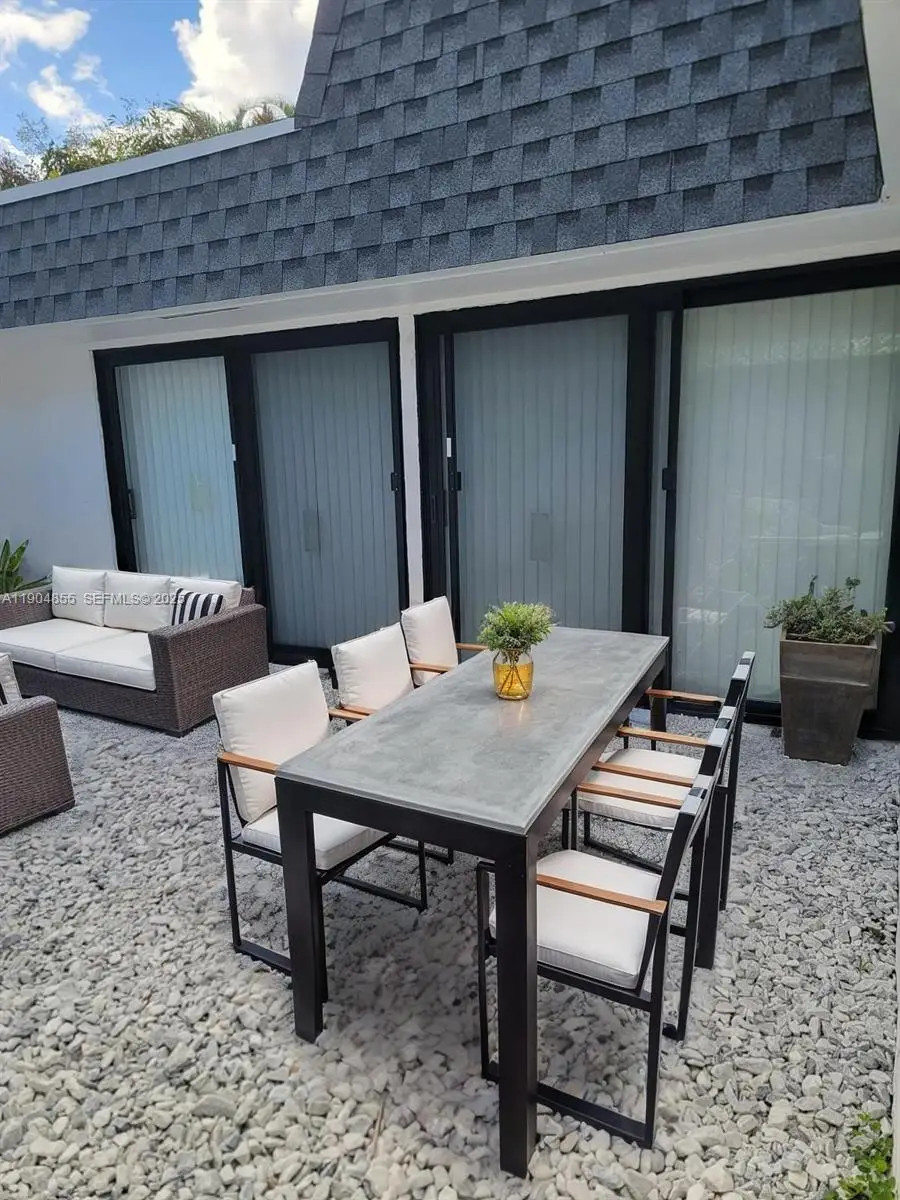 4603 King Palm Dr, Tamarac, FL 33319 - Image #2