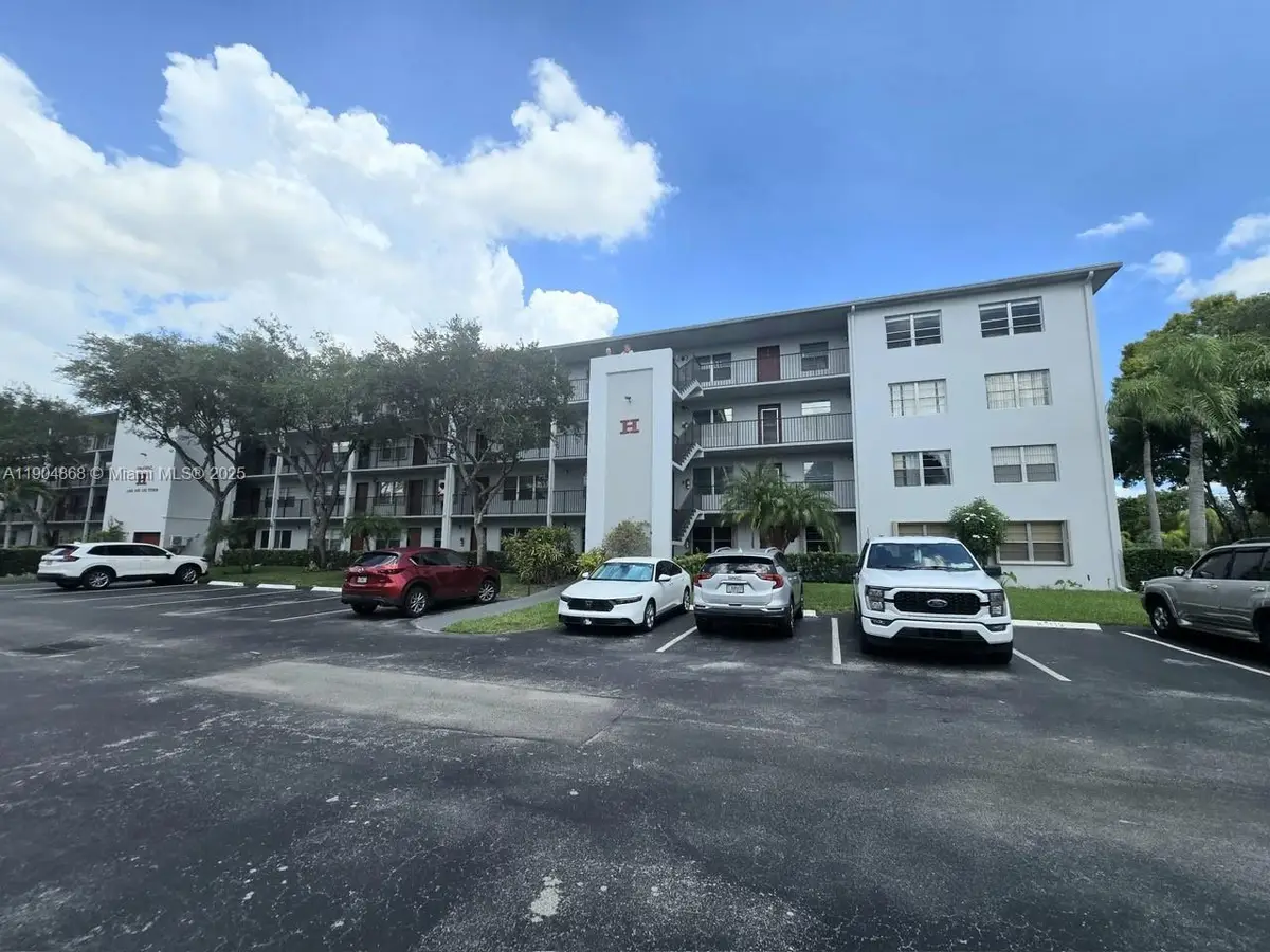 1401 SW 135th Ter #213H, Pembroke Pines, FL 33027 - Image #1