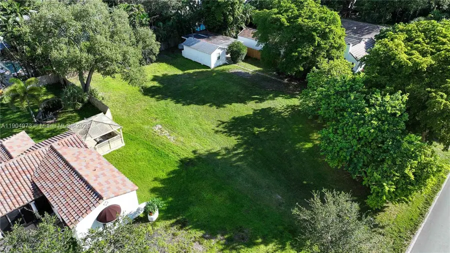 129 NE 87th St, El Portal, FL 33138 - Image #3