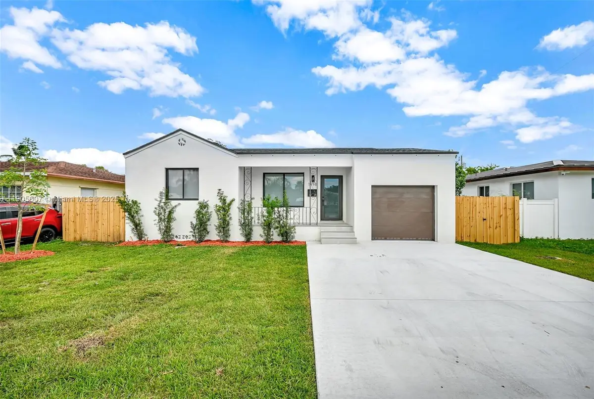 1918 Taft St, Hollywood, FL 33020 - Image #1