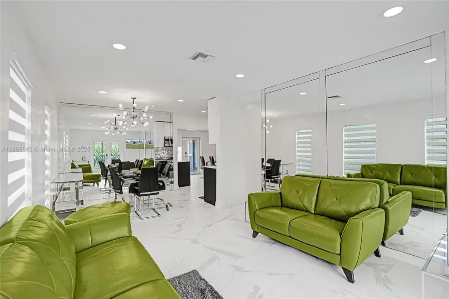 1285 NW 86th St, Miami, FL 33147 - Image #3