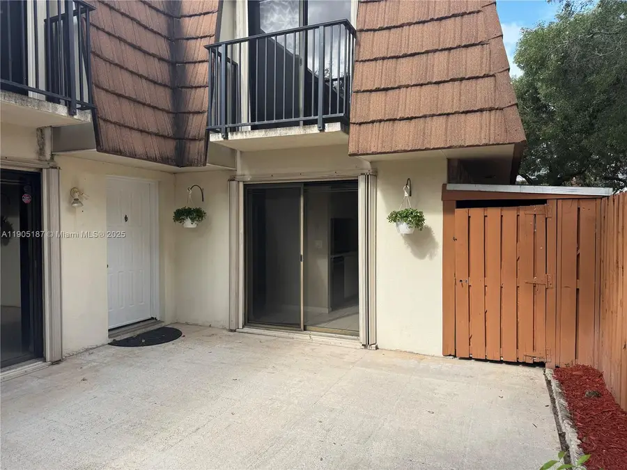 9143 SW 23rd St #D, Davie, FL 33324 - Image #2