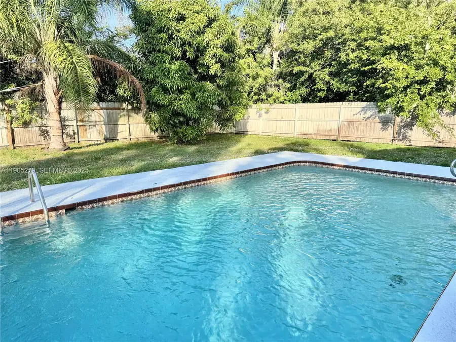 121 NE Prima Vista Blvd, Port Saint Lucie, FL 34983 - Image #3