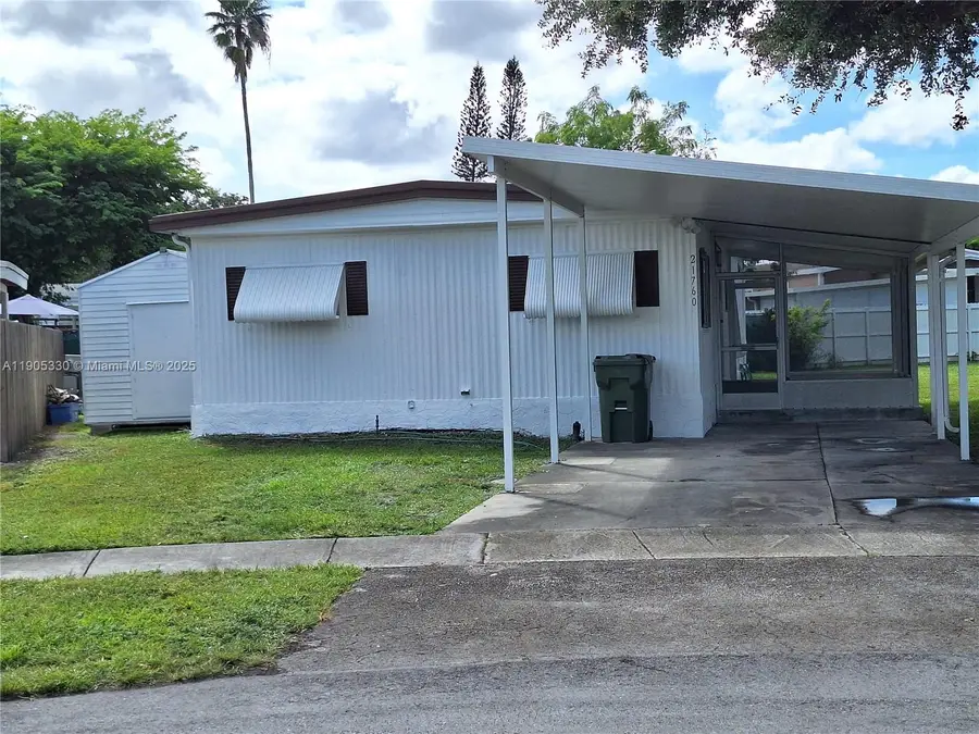 21760 NW 3rd St, Pembroke Pines, FL 33029 - Image #2