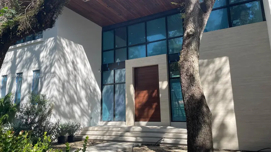 1409 Algardi Ave, Coral Gables, FL 33146 - Image #2