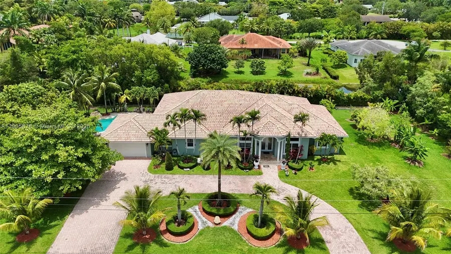 16541 SW 62nd St, Southwest Ranches, FL 33331 - Image #3